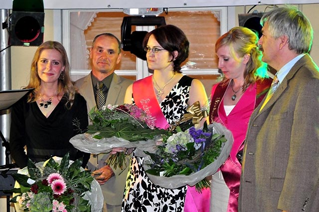 Unsere Tochter Evi wird Sektprinzessin